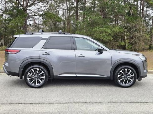 New 2026 Nissan Pathfinder Platinum w/ Cargo Package image 3
