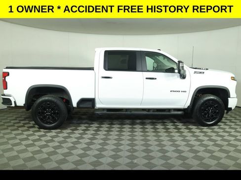 Used 2024 Chevrolet Silverado 2500 LT w/ Z71 Sport Edition AWD/4WD image 2