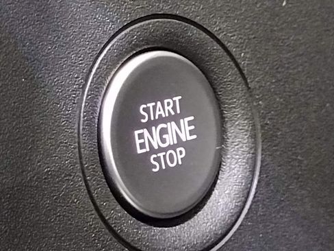 New 2025 Volkswagen ID.4 Pro S image 31