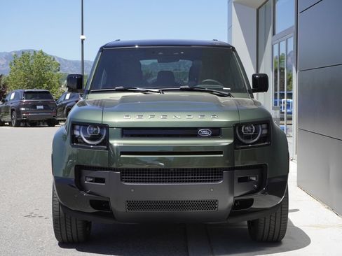 New 2026 Land Rover Defender 110 X-Dynamic SE AWD/4WD image 5
