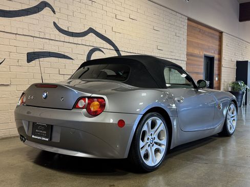 Used 2003 BMW Z4 3.0i image 8