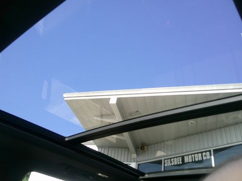 Used 2021 Chevrolet Tahoe LT w/ LT Signature Package image 25