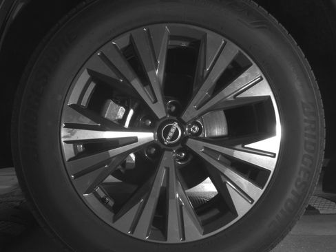 Used 2023 Nissan Rogue SV FWD image 11