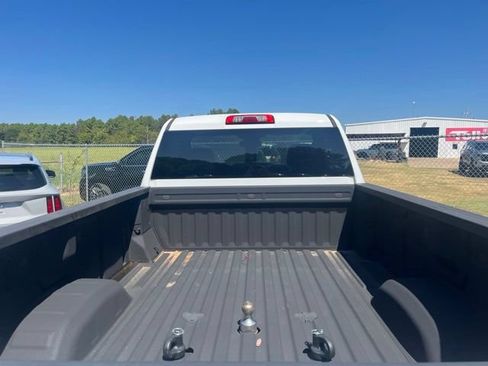 Used 2025 GMC Sierra 3500 Pro AWD/4WD image 9