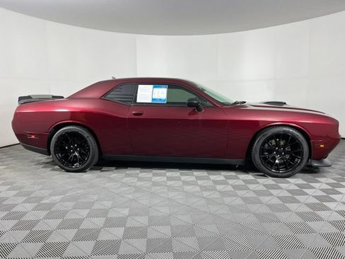 Used 2017 Dodge Challenger R/T Plus RWD image 12