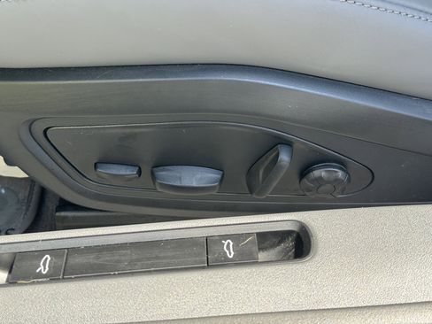 Certified 2025 Porsche 911 Carrera image 20