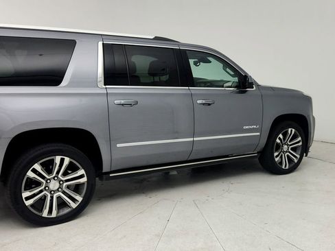 Used 2020 GMC Yukon XL Denali w/ Open Road Package image 8