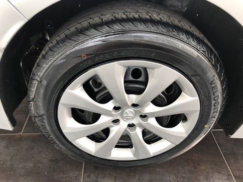 Used 2024 Toyota Corolla LE image 6