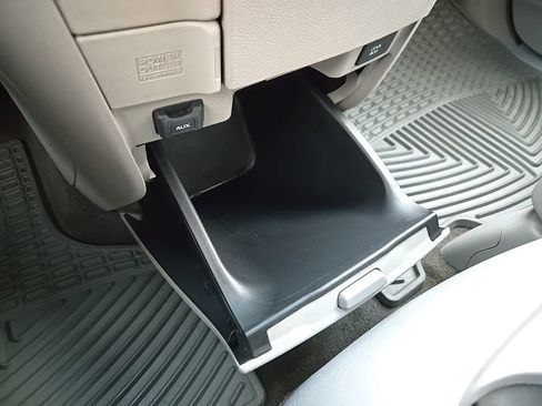 Used 2012 Honda Odyssey EX-L image 23