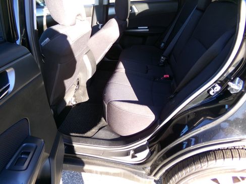 Used 2011 Subaru Forester 2.5X Premium w/ All-Weather Pkg image 3