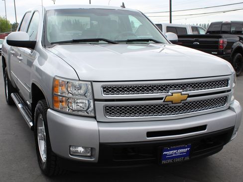 Used 2013 Chevrolet Silverado 1500 LTZ w/ LTZ Plus Package AWD/4WD image 7