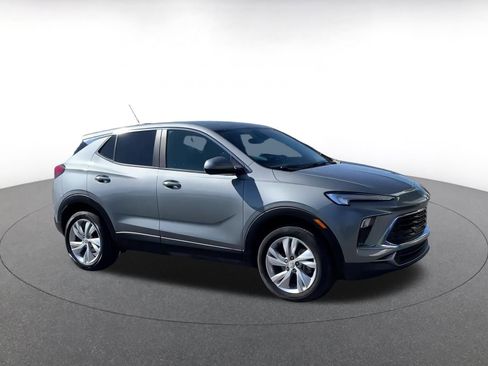 Used 2025 Buick Encore GX Preferred image 2