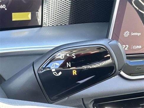 New 2026 Volkswagen Tiguan SE image 26