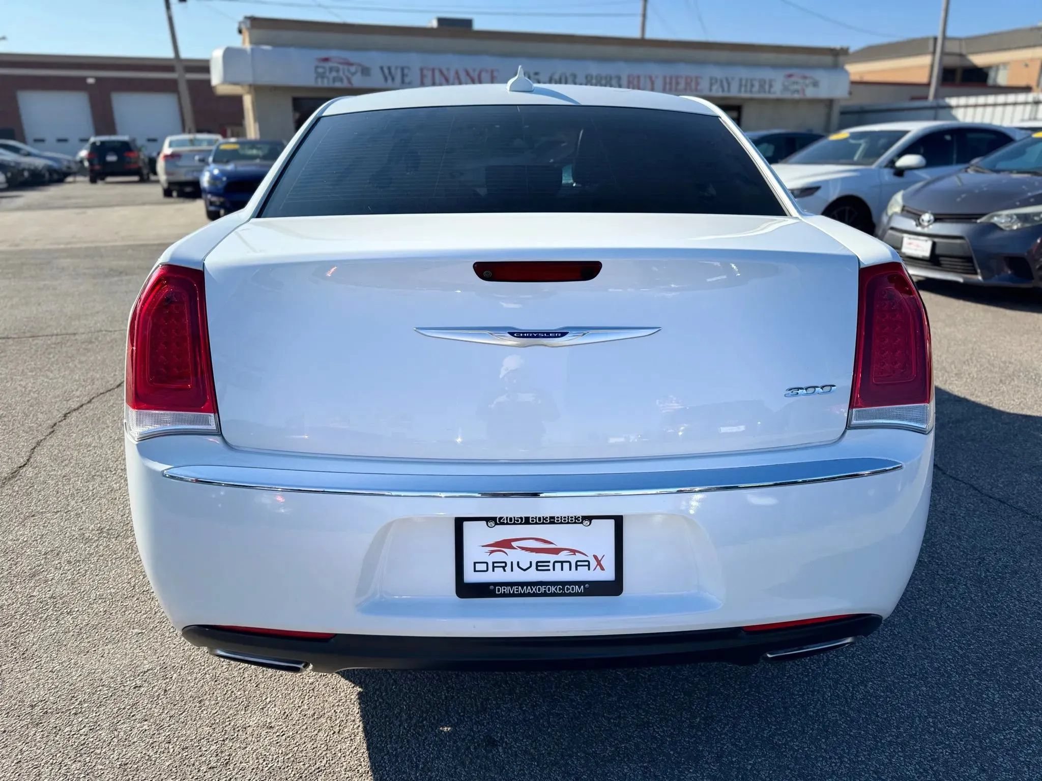 Used 2020 Chrysler 300 Limited RWD image 4