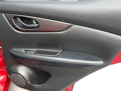 Used 2020 Nissan Rogue Sport S w/ Appearance Package image 21