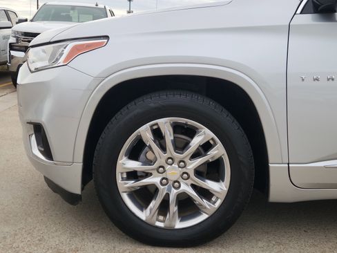 Used 2020 Chevrolet Traverse High Country image 7