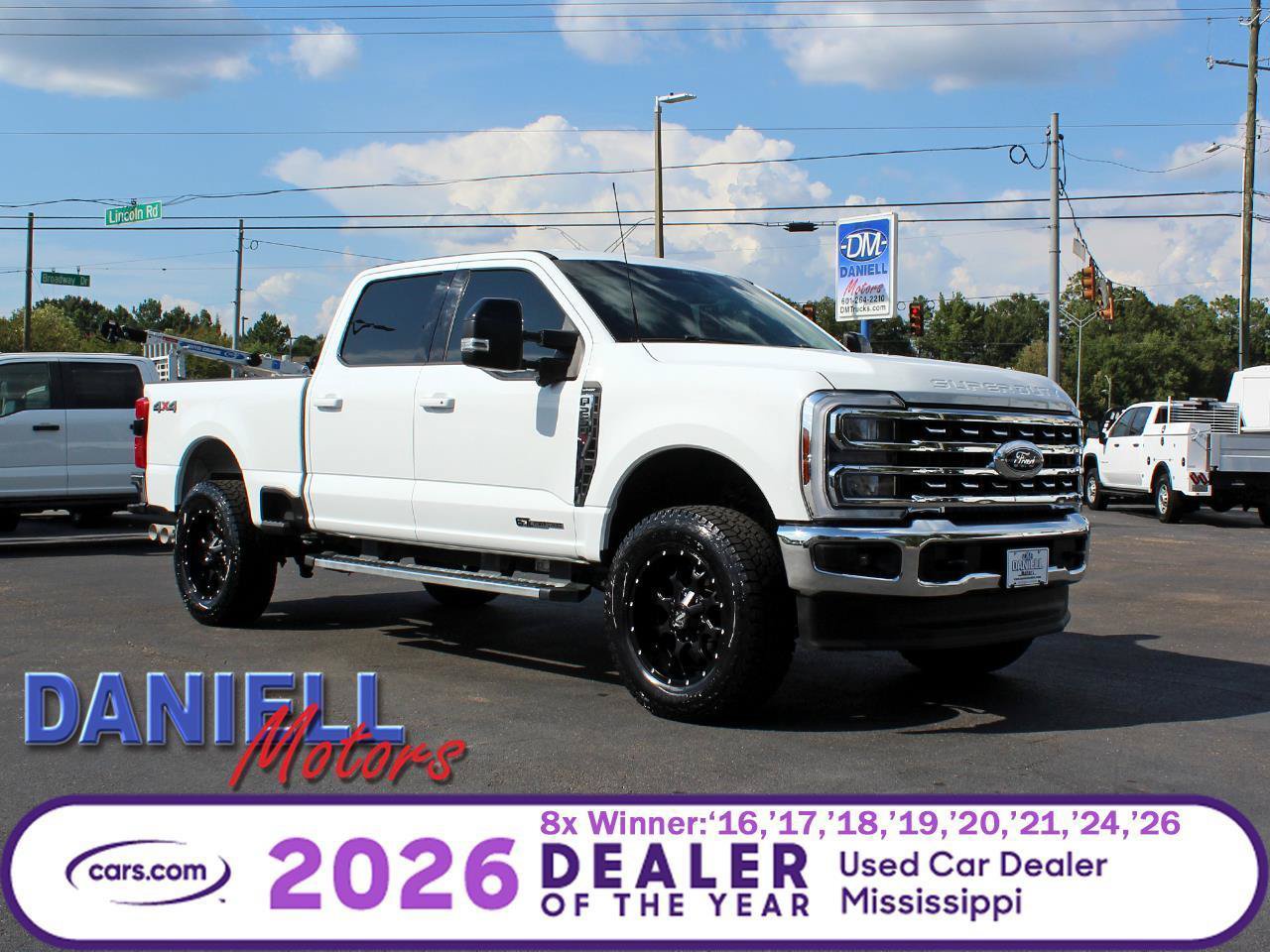 Used 2025 Ford F250 Lariat AWD/4WD image 1