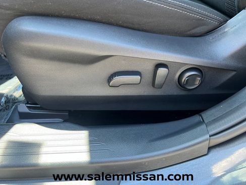 Used 2024 Subaru Outback Premium AWD/4WD image 15