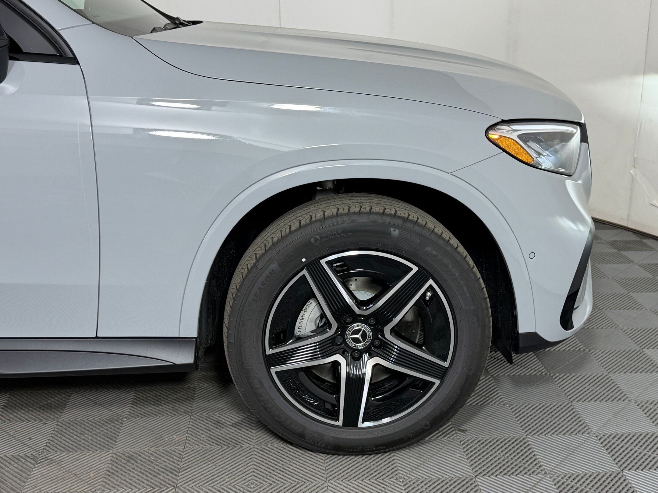 Used 2026 Mercedes-Benz GLC 300 4MATIC image 11