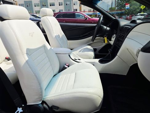Used 1994 Ford Mustang Convertible RWD image 15