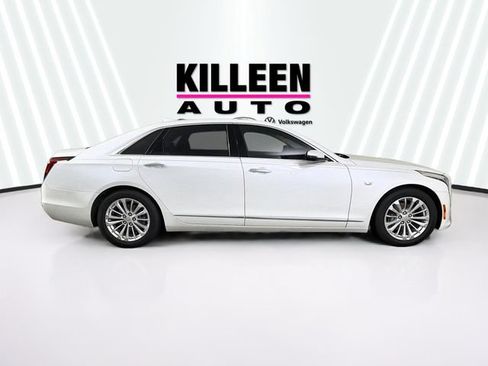 Used 2017 Cadillac CT6 2.0T RWD image 8