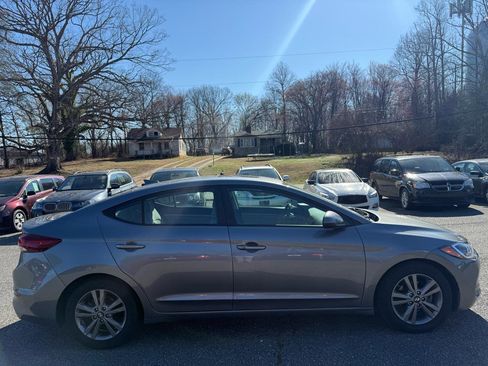 Used 2018 Hyundai Elantra Value Edition image 8