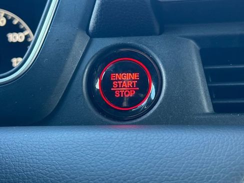 Certified 2024 Honda Pilot Touring image 22