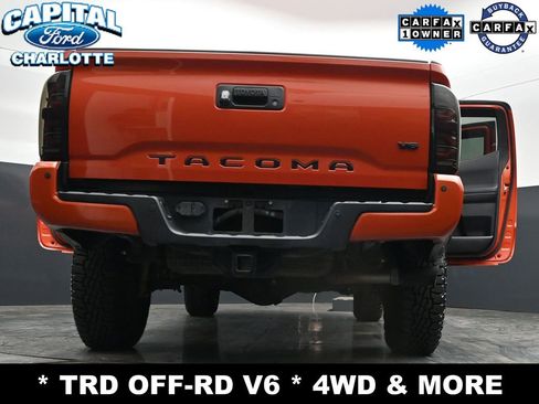 Used 2018 Toyota Tacoma TRD Off-Road w/ Technology Package AWD/4WD image 38