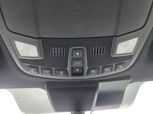 Used 2020 Ford F150 Lariat w/ Equipment Group 502A Luxury AWD/4WD image 19