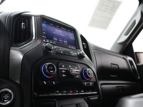 Used 2021 Chevrolet Silverado 1500 LT RWD image 13