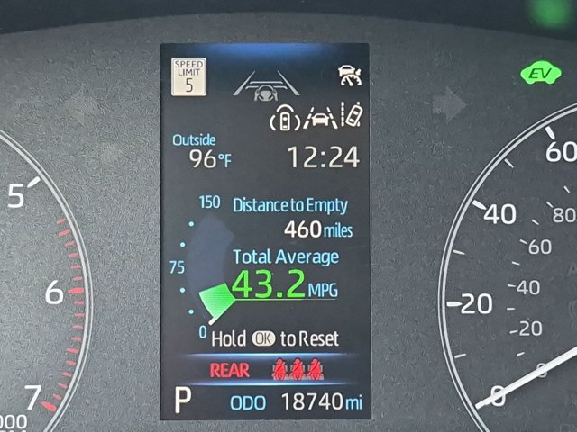 Certified 2024 Toyota Corolla LE FWD image 11