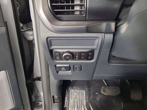 New 2025 Ford F150 Platinum w/ Equipment Group 702A High image 16