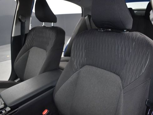 Used 2025 Toyota Camry LE image 18