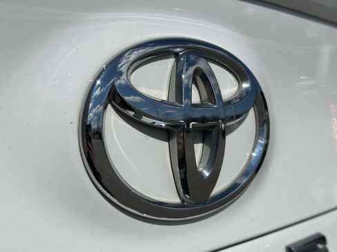 Certified 2024 Toyota Camry SE w/ Cold Weather Package image 7