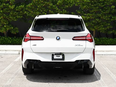 Used 2025 BMW X3 xDrive30i AWD/4WD image 3