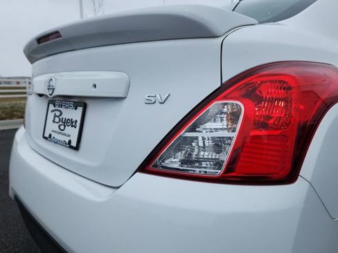 Used 2019 Nissan Versa SV image 15