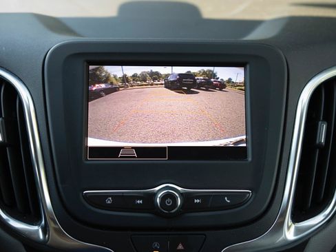 Used 2024 Chevrolet Equinox LT AWD/4WD image 11
