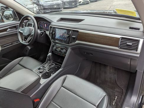 Used 2023 Volkswagen Atlas SE w/ Panoramic Sunroof Package AWD/4WD image 33