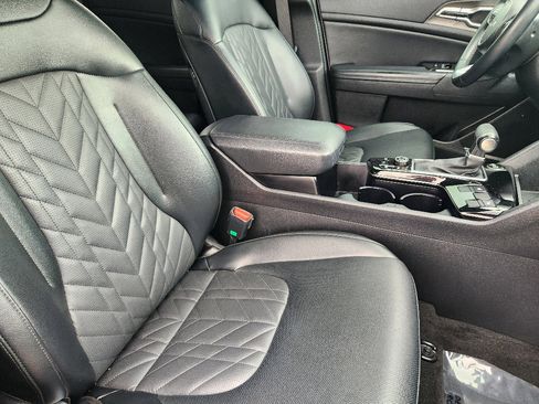 Used 2024 Kia Sportage X-Line w/ X-Line Premium Package image 20