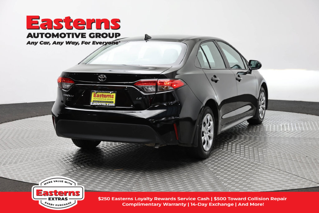Used 2026 Toyota Corolla LE FWD image 6