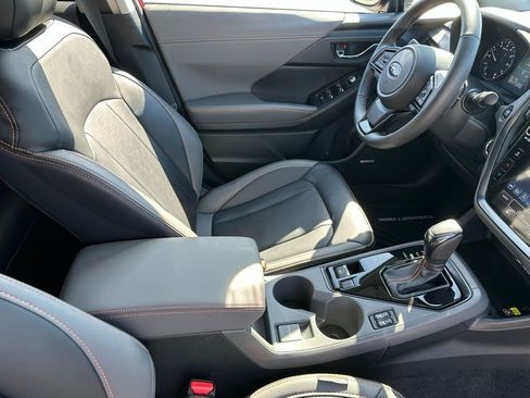 Used 2025 Subaru Crosstrek 2.5i Limited w/ Popular Package #3A image 17