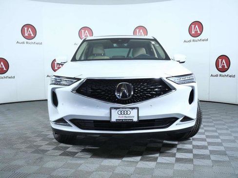 Used 2024 Acura MDX SH-AWD w/ Technology Package image 3