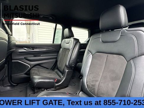 Used 2021 Jeep Grand Cherokee L Laredo image 18