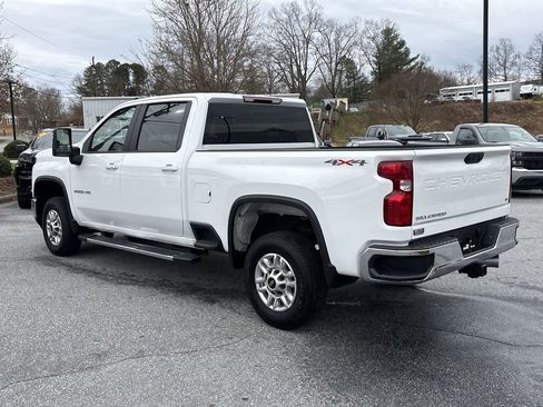 Used 2025 Chevrolet Silverado 2500 LT w/ Convenience Package image 8