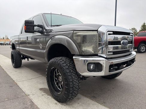 Used 2013 Ford F250 Lariat w/ Lariat Ultimate Pkg image 11
