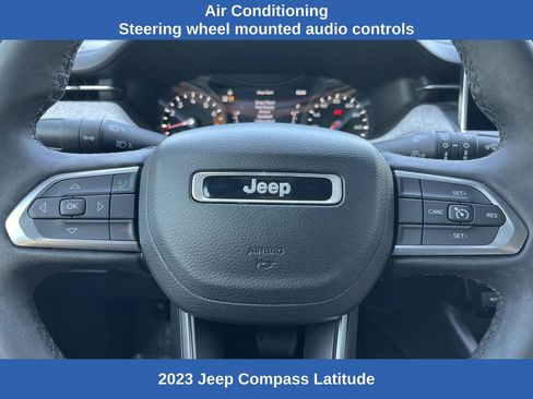Used 2023 Jeep Compass Latitude w/ Sun and Sound Group image 10