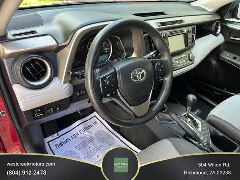 Used 2015 Toyota RAV4 XLE AWD/4WD image 9