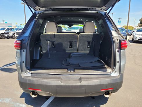Used 2023 Chevrolet Traverse LS image 27