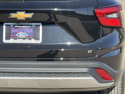 Used 2024 Chevrolet Trax LT w/ Driver Confidence Package image 6