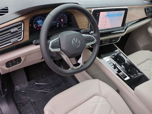 New 2026 Volkswagen Atlas SE AWD/4WD image 9